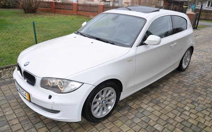 BMW Seria 1 cena 22500 przebieg: 240000, rok produkcji 2010 z Bełchatów małe 326